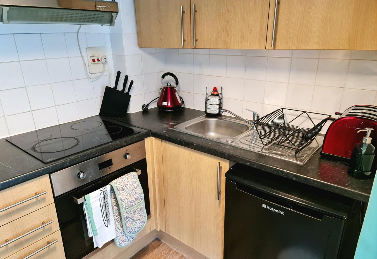 Elegant 1-Bedroom Apartment In Camden Town London Kültér fotó