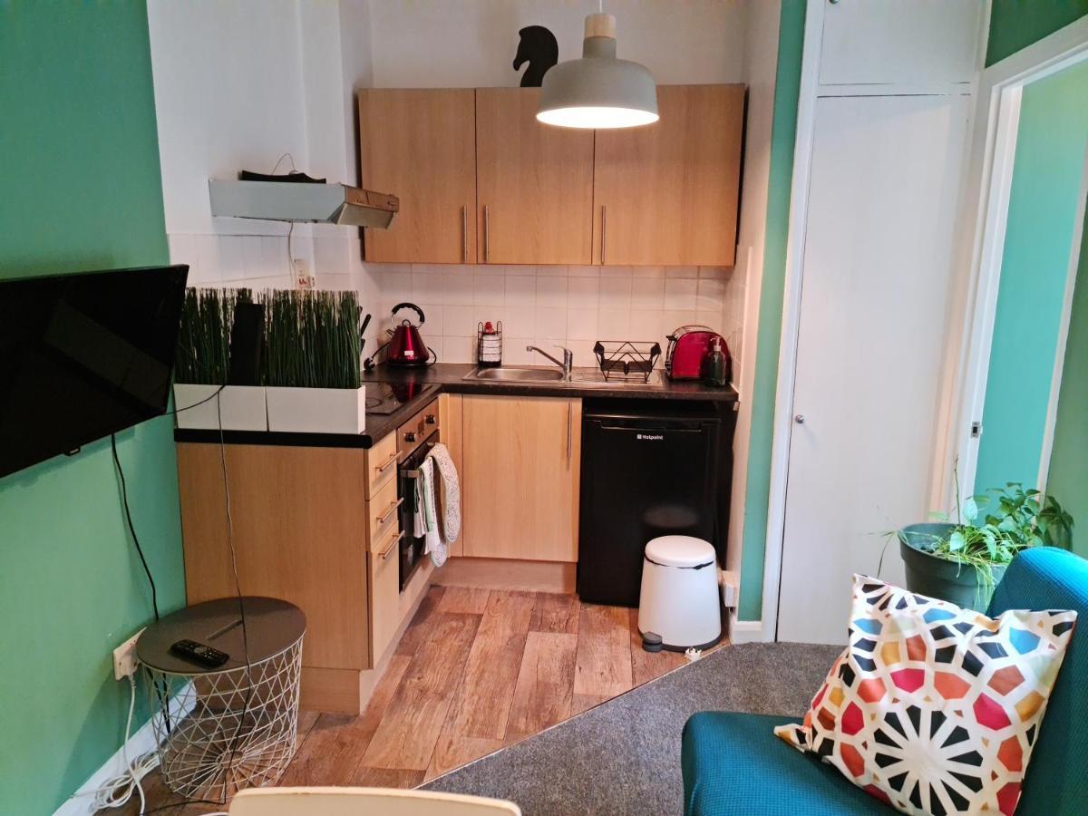 Elegant 1-Bedroom Apartment In Camden Town London Kültér fotó