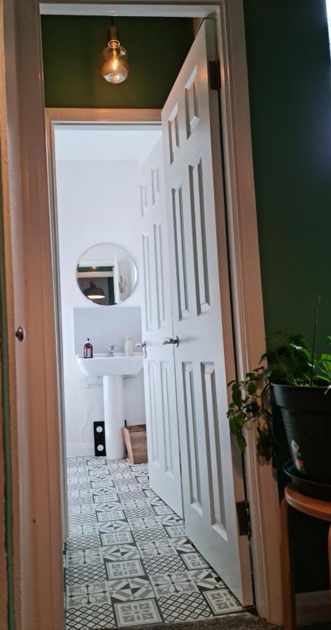 Elegant 1-Bedroom Apartment In Camden Town London Kültér fotó